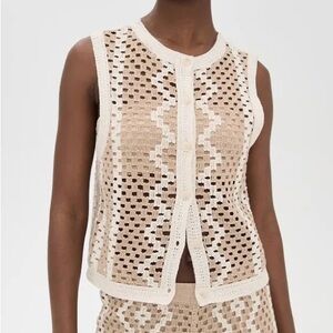 NWT Crochet Oasis Sweater Vest Tan and White Reversible